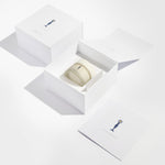 Global Lux Cream nella confezione regalo bianca Luce di Sorrento, aperta con il vasetto di crema viso all'interno